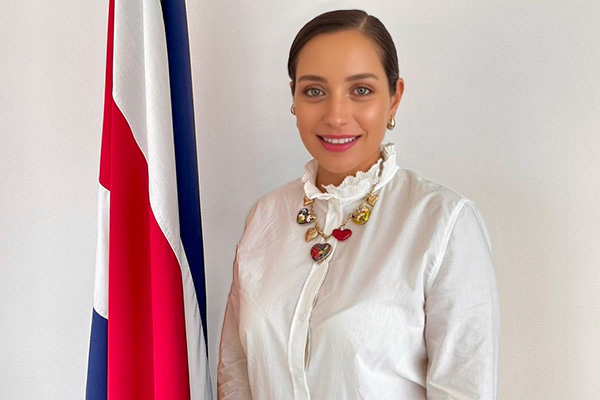 Ministra Grettel Vega Arce